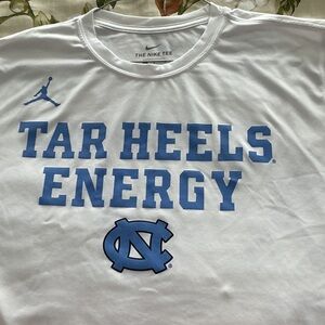 Nike men’s Dri-Fit long sleeve tee shirt Large